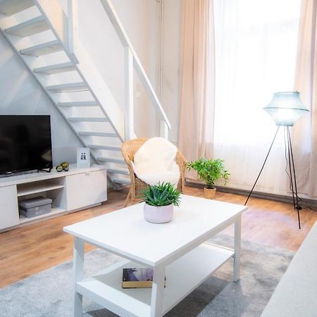 Apartment In Super Location M9 Budapest Exterior foto